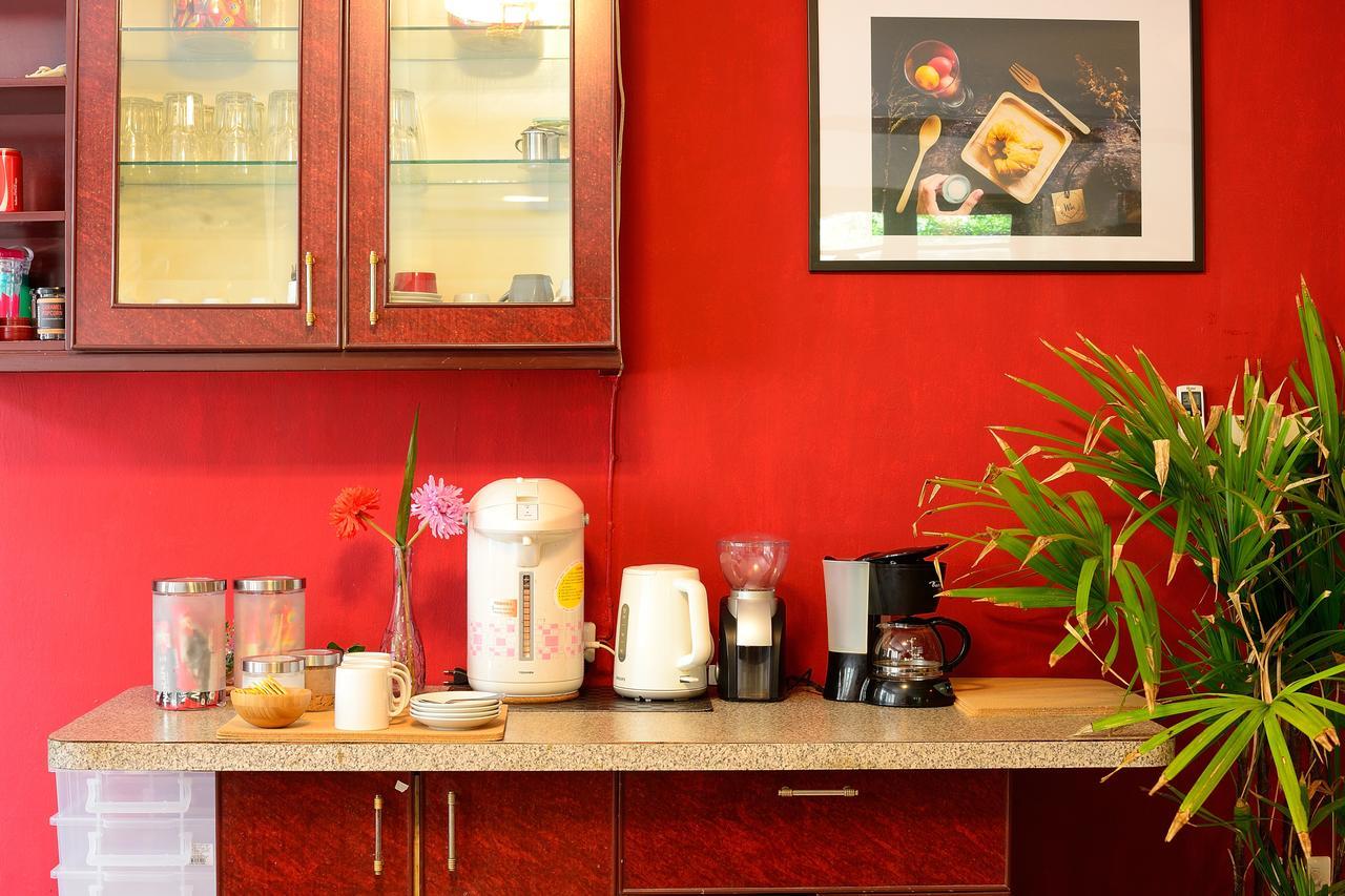 Lost And Found Bed And Breakfast Bangkok Kültér fotó