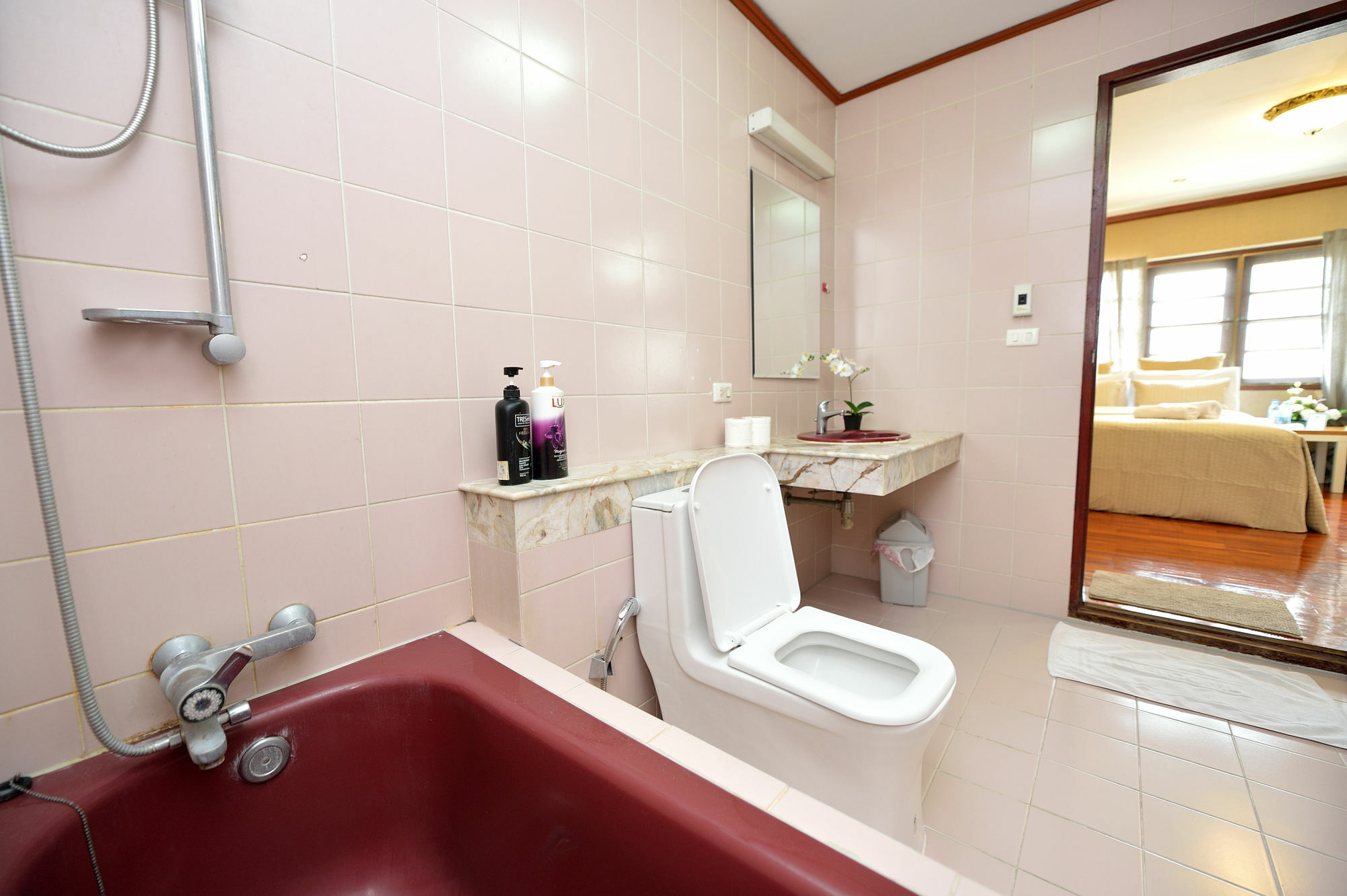 Lost And Found Bed And Breakfast Bangkok Kültér fotó