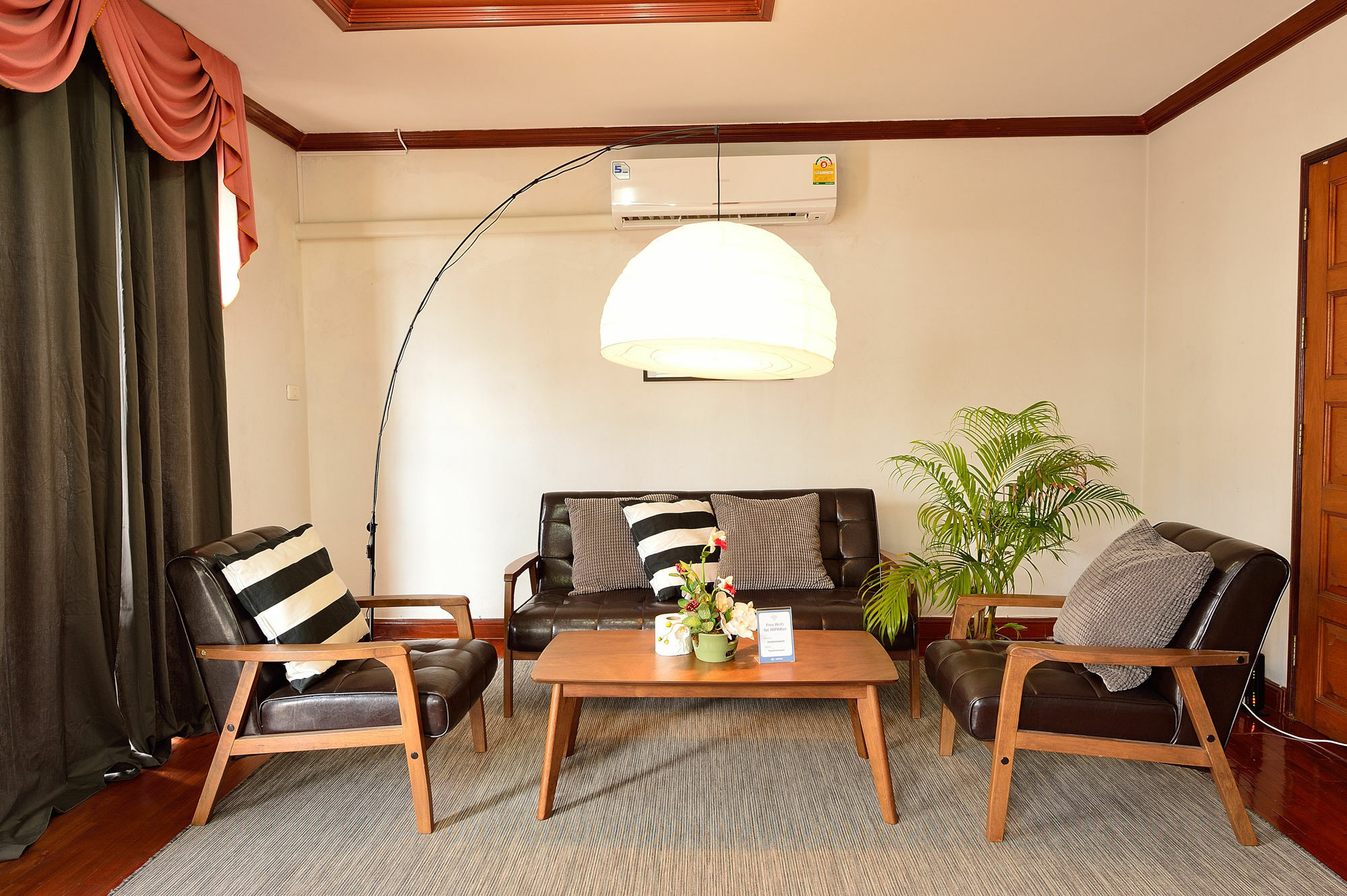Lost And Found Bed And Breakfast Bangkok Kültér fotó